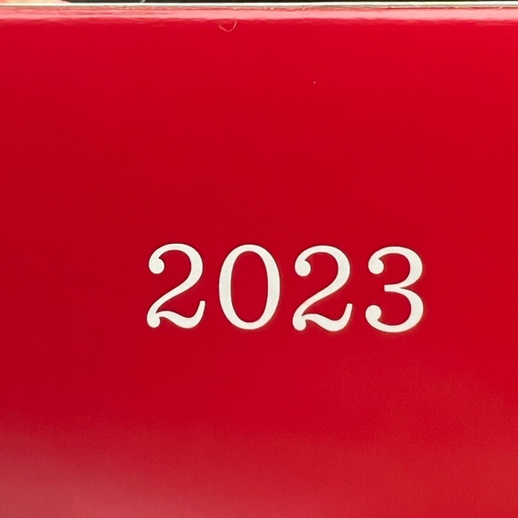 🌲Hallmark Keepsake 2023 Ornament of Disney Lilo & Stich - Picture 4 of 9